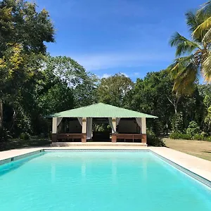 Rancho Baiguate Hotel